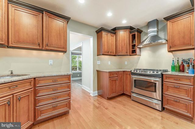 273 SPRING RUN LN, Downingtown, PA 19335