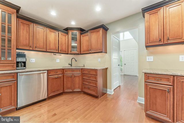 273 SPRING RUN LN, Downingtown, PA 19335