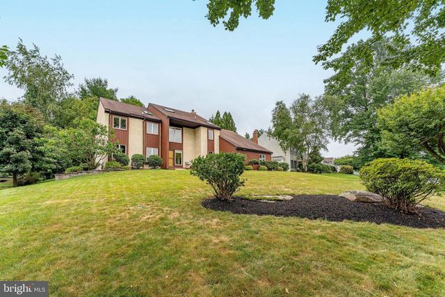 273 SPRING RUN LN, Downingtown, PA 19335