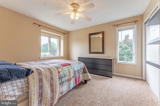 273 SPRING RUN LN, Downingtown, PA 19335