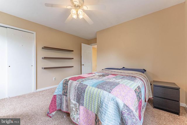 273 SPRING RUN LN, Downingtown, PA 19335