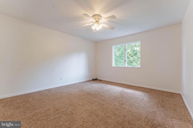 273 SPRING RUN LN, Downingtown, PA 19335