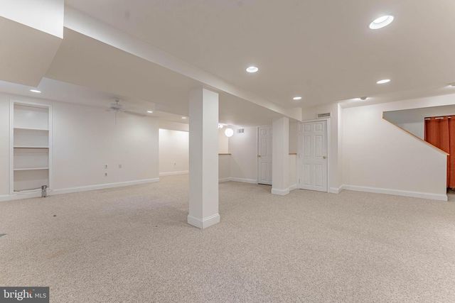 273 SPRING RUN LN, Downingtown, PA 19335