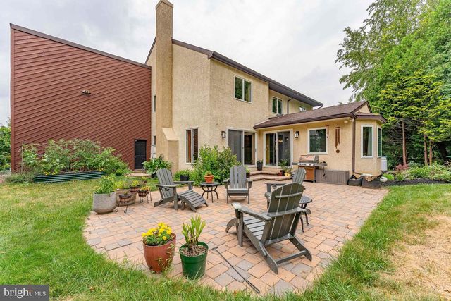 273 SPRING RUN LN, Downingtown, PA 19335