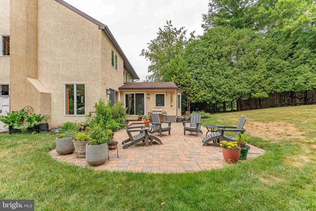 273 SPRING RUN LN, Downingtown, PA 19335