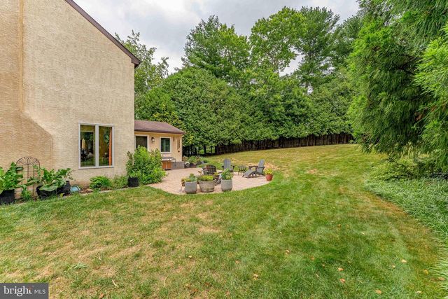 273 SPRING RUN LN, Downingtown, PA 19335