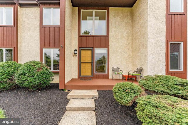 273 SPRING RUN LN, Downingtown, PA 19335