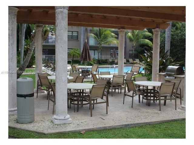 9301 SW 92nd Ave 207C, Miami, FL 33176