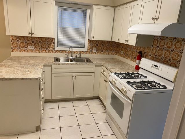 6742 W 63rd Street 1, Chicago, IL 60638