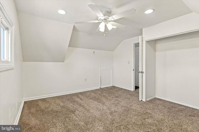 55 AUTUMN LN, Levittown, PA 19055