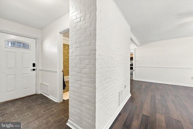 55 AUTUMN LN, Levittown, PA 19055