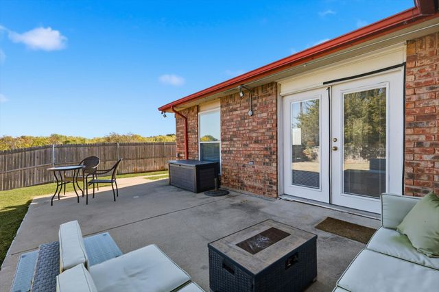 5016 Wheeler Circle, The Colony, TX 75056