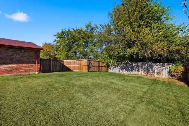 5016 Wheeler Circle, The Colony, TX 75056