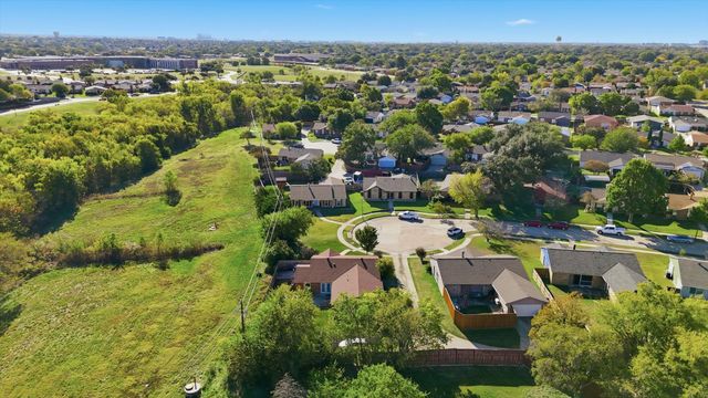 5016 Wheeler Circle, The Colony, TX 75056