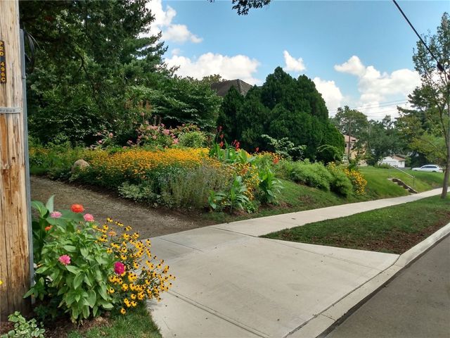 16 Vermont Avenue, Wyoming, OH 45215