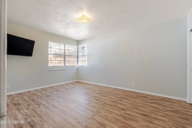 1124 N Halifax Avenue, Daytona Beach, FL 32118