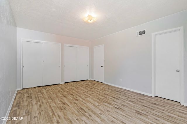 1124 N Halifax Avenue, Daytona Beach, FL 32118