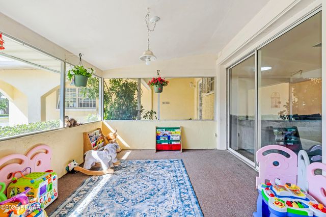 1124 N Halifax Avenue, Daytona Beach, FL 32118