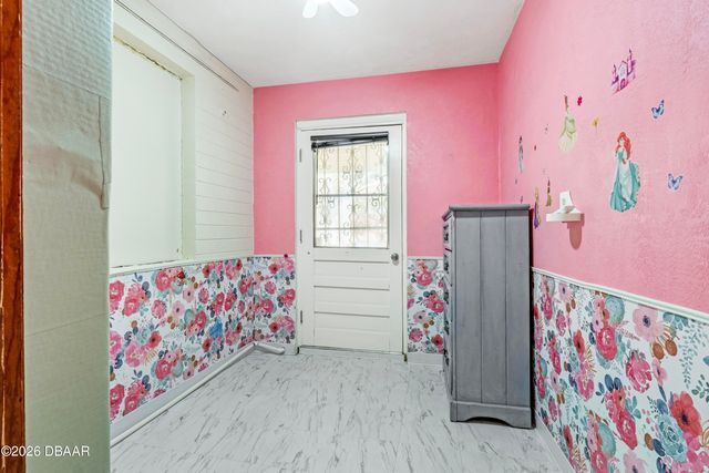 1124 N Halifax Avenue, Daytona Beach, FL 32118