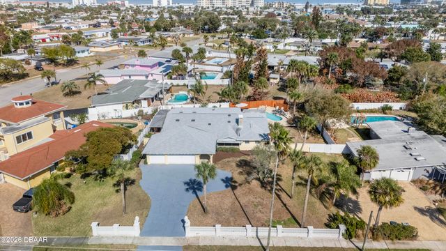 1124 N Halifax Avenue, Daytona Beach, FL 32118