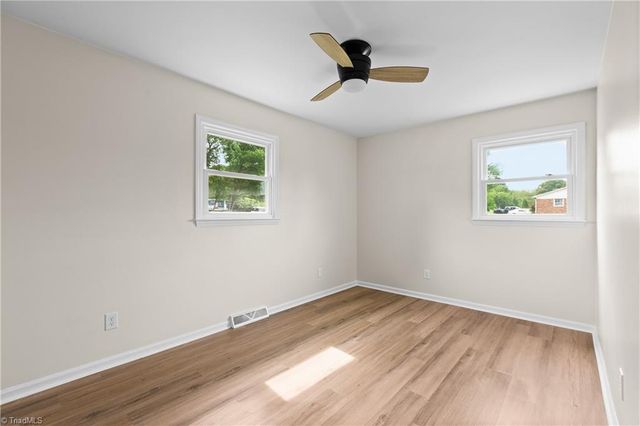 220 Kerner Knolls Drive, Kernersville, NC 27284