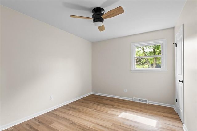 220 Kerner Knolls Drive, Kernersville, NC 27284