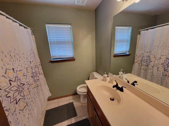213 Sandstone Drive, Norman, OK 73071