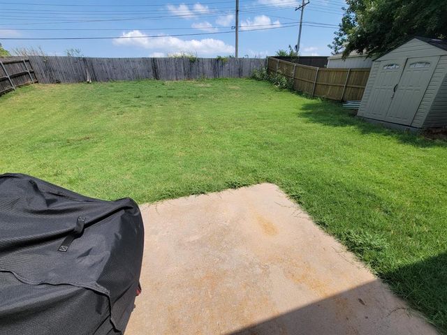 213 Sandstone Drive, Norman, OK 73071