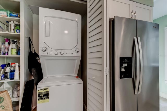 1858 LAKE CYPRESS DRIVE 202, Safety Harbor, FL 34695