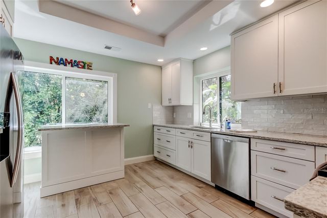 1858 LAKE CYPRESS DRIVE 202, Safety Harbor, FL 34695