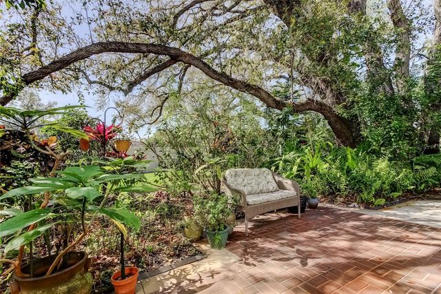 1858 LAKE CYPRESS DRIVE 202, Safety Harbor, FL 34695