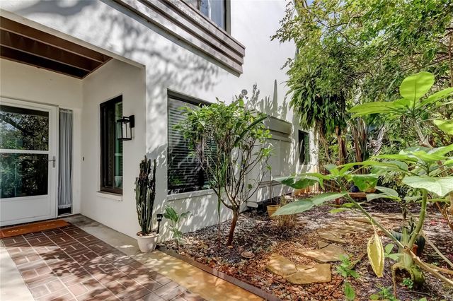 1858 LAKE CYPRESS DRIVE 202, Safety Harbor, FL 34695