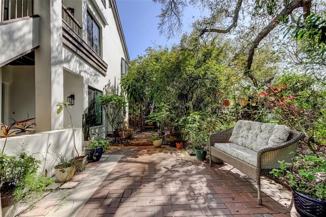 1858 LAKE CYPRESS DRIVE 202, Safety Harbor, FL 34695