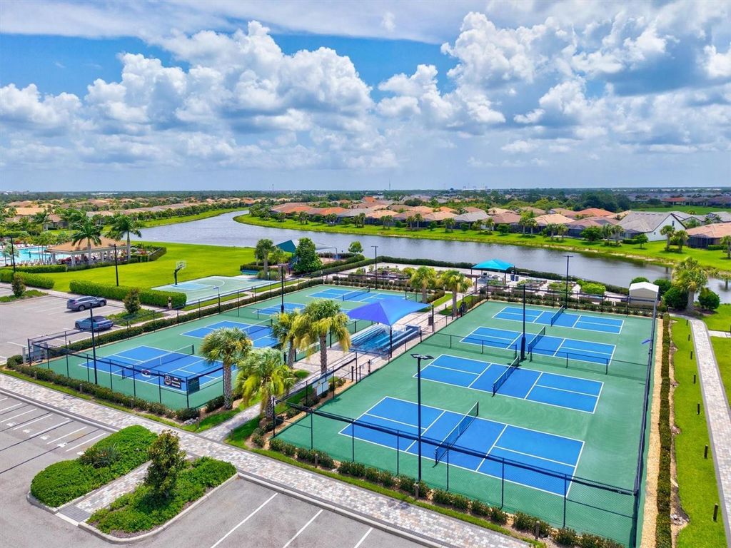Image 57 of property listing at 13179 BORREGO STREET, Venice, FL 34293