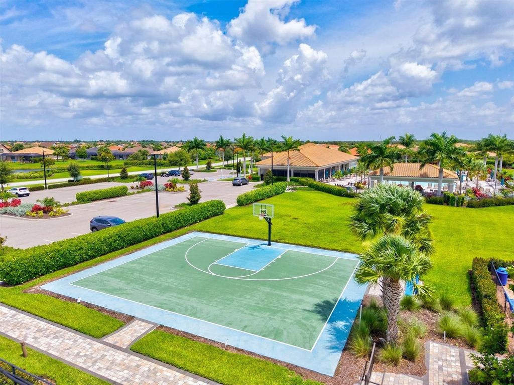 Image 58 of property listing at 13179 BORREGO STREET, Venice, FL 34293