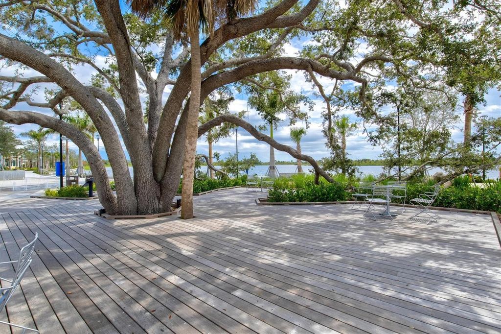 Image 89 of property listing at 13179 BORREGO STREET, Venice, FL 34293