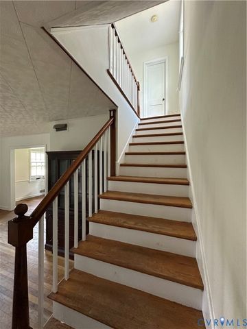 2107 Barclay Rd, Henrico, VA 23228