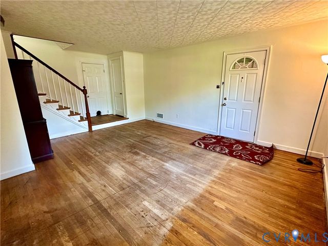 2107 Barclay Rd, Henrico, VA 23228