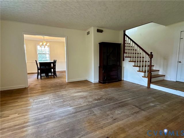 2107 Barclay Rd, Henrico, VA 23228