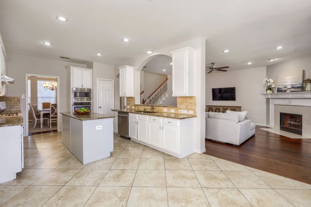 8121 Fountain Springs Drive, Plano, TX 75025