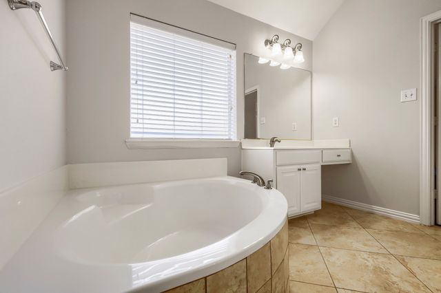 8121 Fountain Springs Drive, Plano, TX 75025