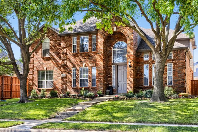 8121 Fountain Springs Drive, Plano, TX 75025