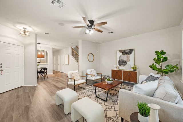 16100 S Great Oaks DR 102, Round Rock, TX 78681