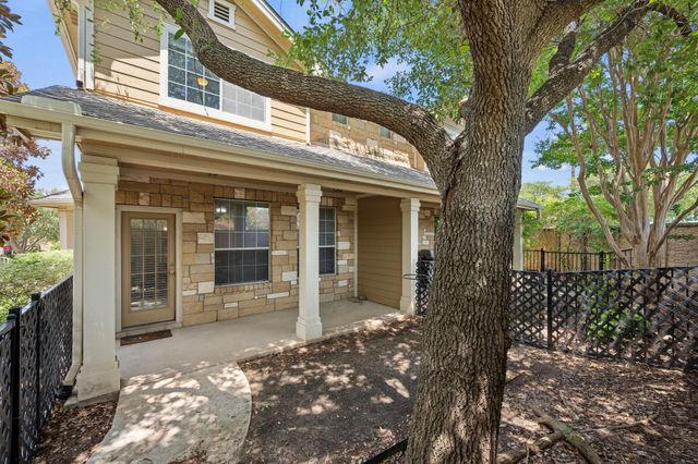 16100 S Great Oaks DR 102, Round Rock, TX 78681