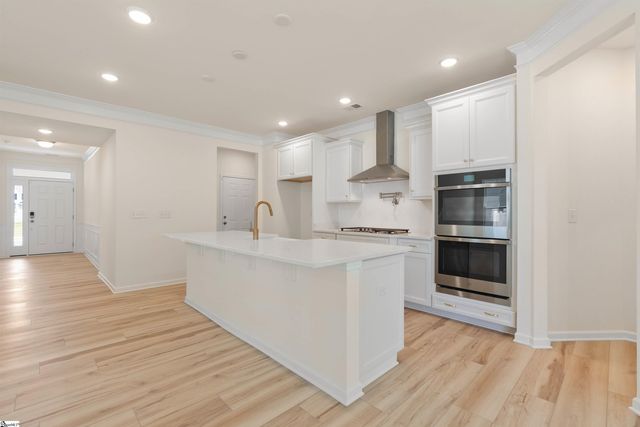 624 Columbus Circle, Simpsonville, SC 29680