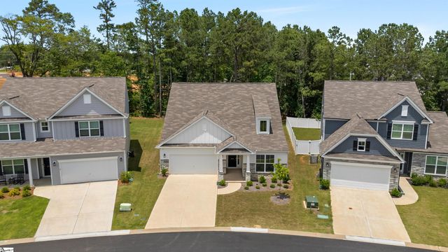 624 Columbus Circle, Simpsonville, SC 29680