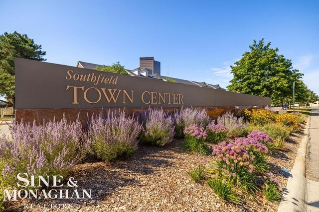 25480 Saint James Street, Southfield Twp, MI 48075