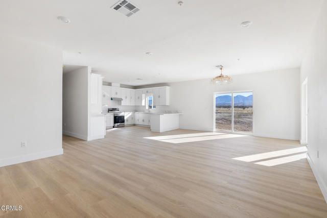 10824 E Avenue S, Littlerock (also Little Rock), CA 93543