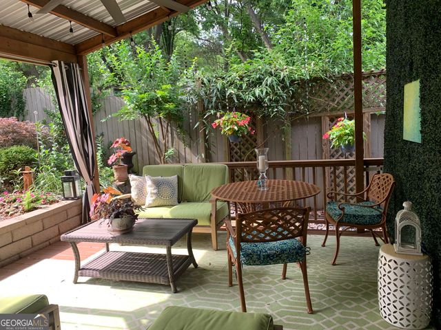 176 Sisson Avenue NE, Atlanta, GA 30317