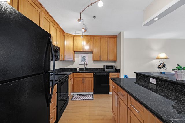 555 Pierce St 526, Albany, CA 94706